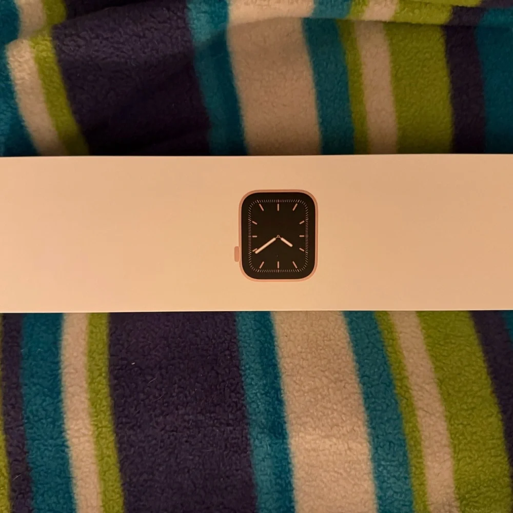 Apple stay connected